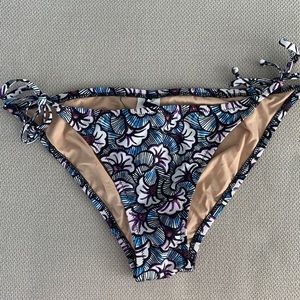 J Crew Bathing Suit Bottoms — SIZE M!